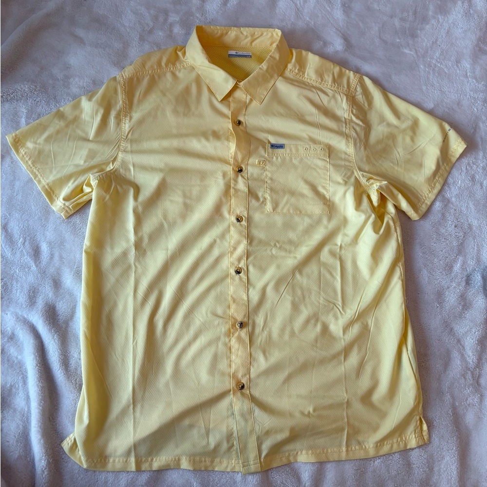 NWOT Columbia Men's Light Yellow PFG size Large